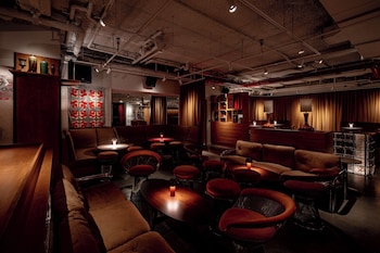 Cocktail bar at Hotel Park Ave NYC