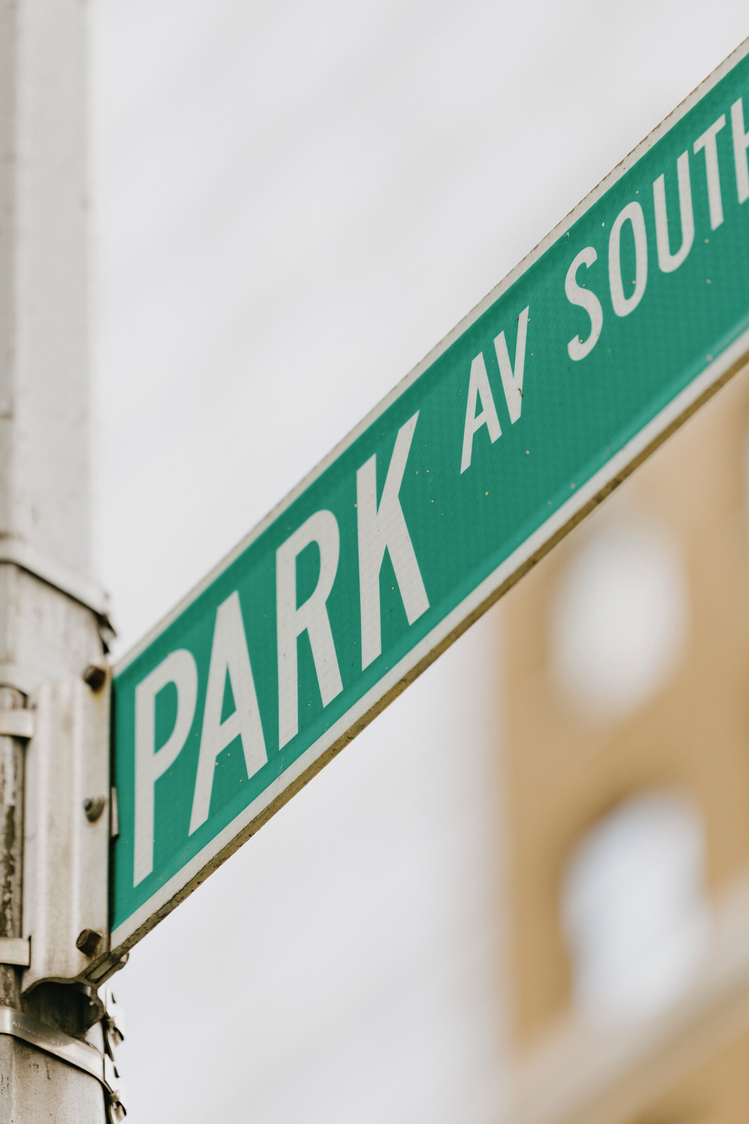 Placa de rua para PARK AV SOUTH.