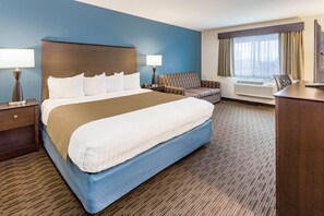 Deluxe Room, 1 King Bed, Non Smoking | Desk, blackout drapes, soundproofing, iron/ironing board - AmericInn by Wyndham Sleepy Eye (Sleepy Eye)