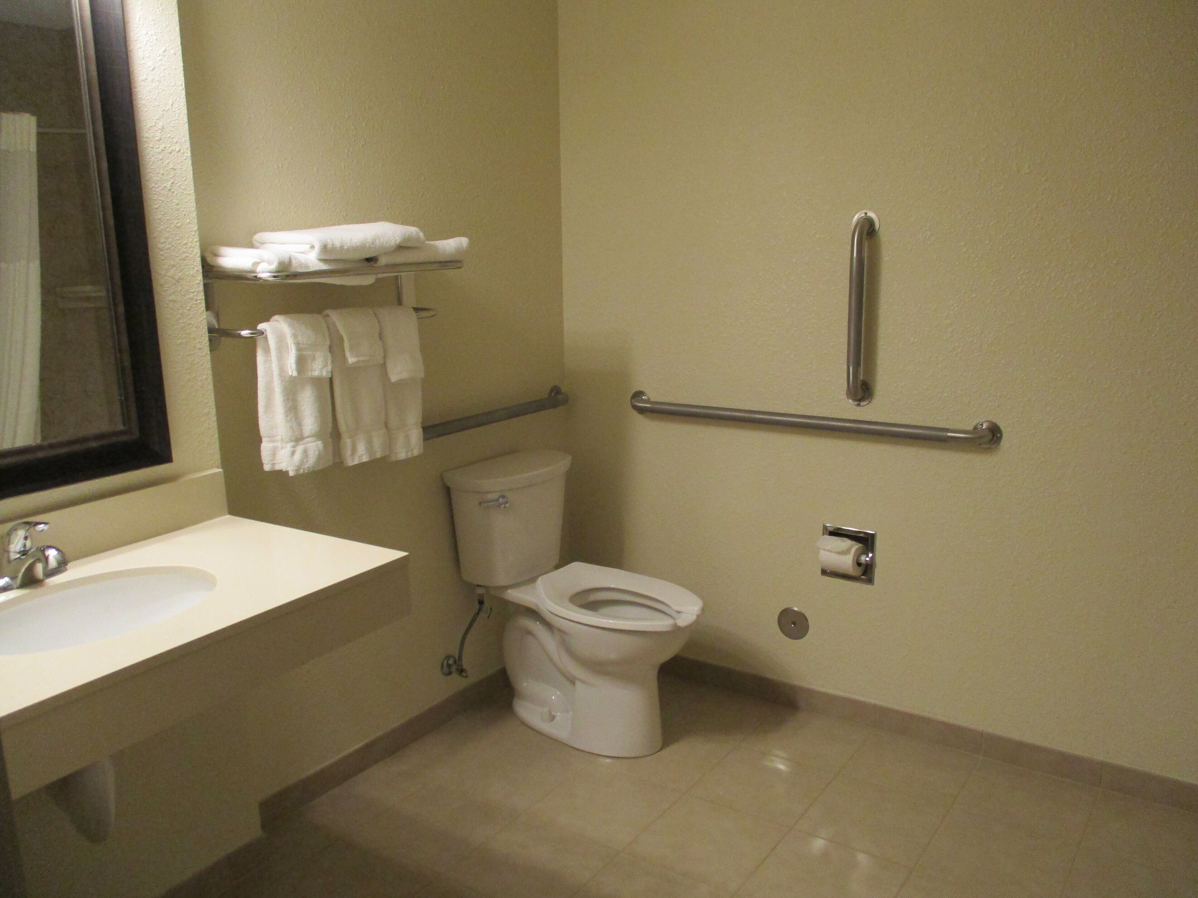 room, 1 queen bed, accessible, non smoking | desk, blackout curtains, soundproofing, iron/ironing board