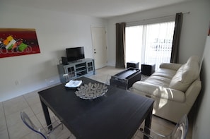 Living area - Riviera Luxury Living Coconut Grove (Miami)