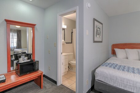 Belle Aire Motel - Image 19