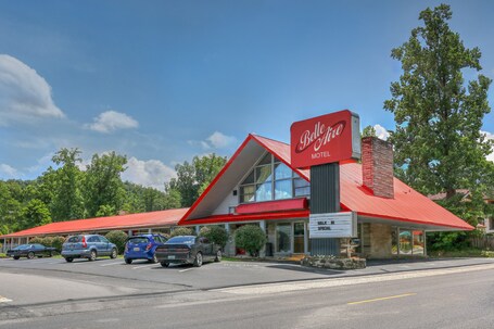 Belle Aire Motel - Image 10