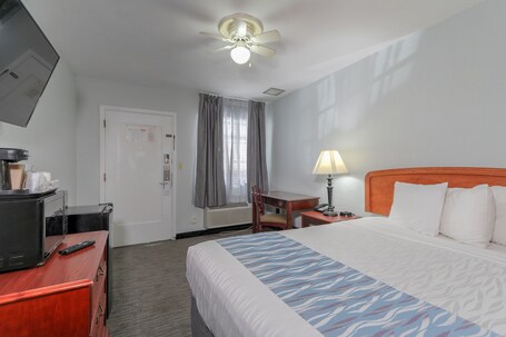 Belle Aire Motel - Image 25