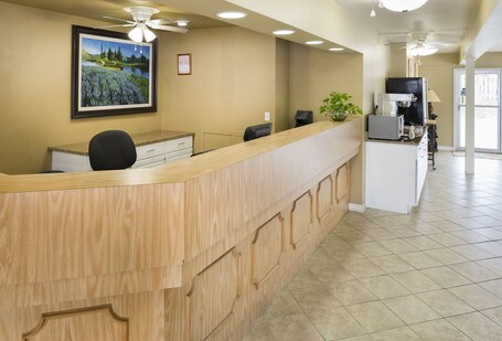 Belle Aire Motel - Image 8