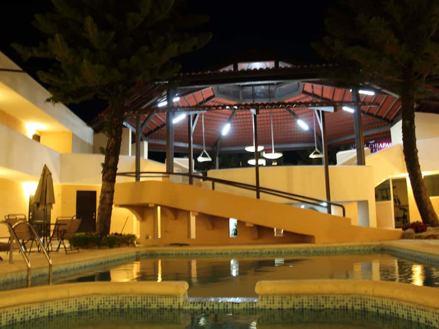 Outdoor pool, pool umbrellas