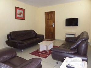 TV - Abuja Dannic Hotels (Abuja)