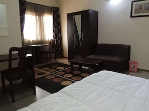 Diplomatic Suite