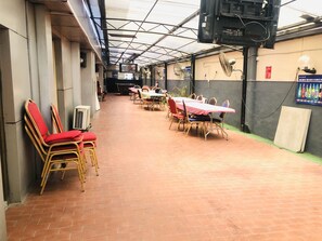Sports bar - Silver Grandeur Hotel (Lagos)