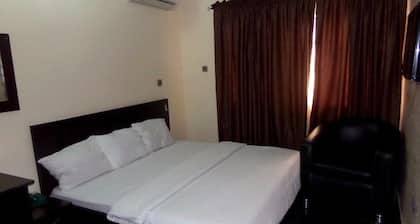 Blue Seasons Hotel & Suites