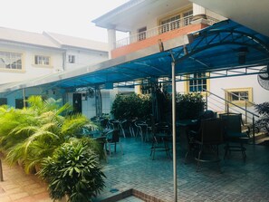 Outdoor pool - Whitehouse Hotels & Conference Centre (Lagos)