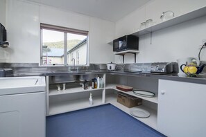 Property amenity - Piwaka Lodge and Backpackers (Picton)