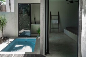 Rum - 1 kingsize-säng - privat pool (Room #2) | Utsikt från rummet