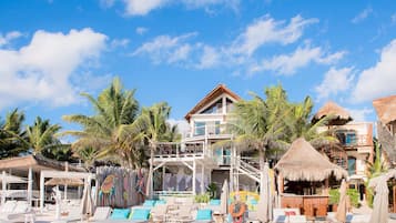 Private beach, white sand, sun-loungers, beach umbrellas