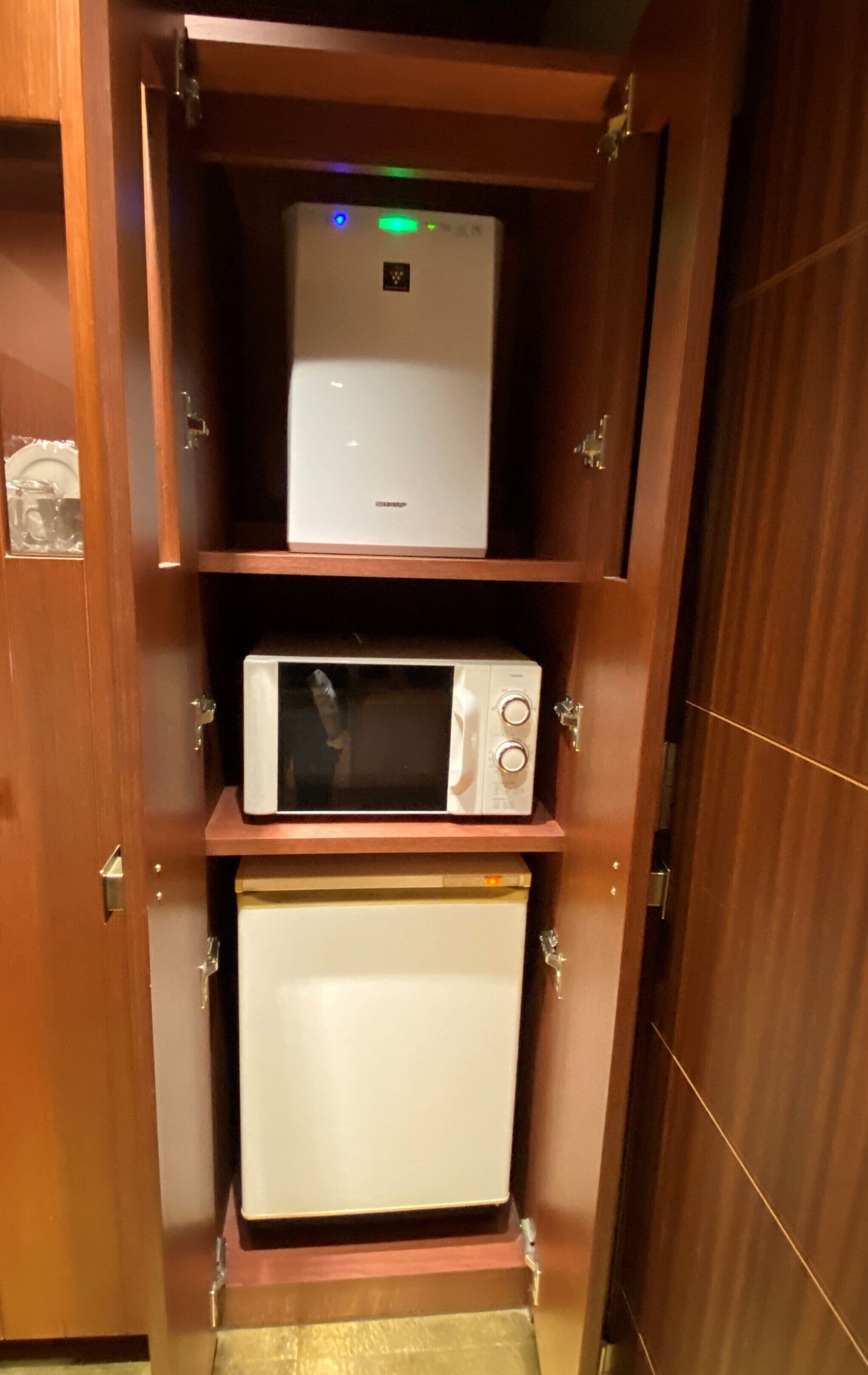 双人房 (Run of the House) | 私人简易厨房 | 迷你冰箱、微波炉、电热水壶