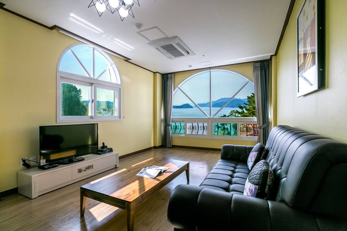 ห้องพัก, วิวทะเล (Korean Ondol) | เครื่องนอนระดับพรีเมียม, Wi-Fi ฟรี