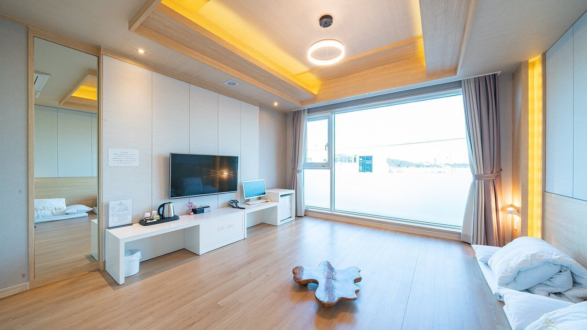 Down comforters, blackout drapes, free WiFi, bed sheets