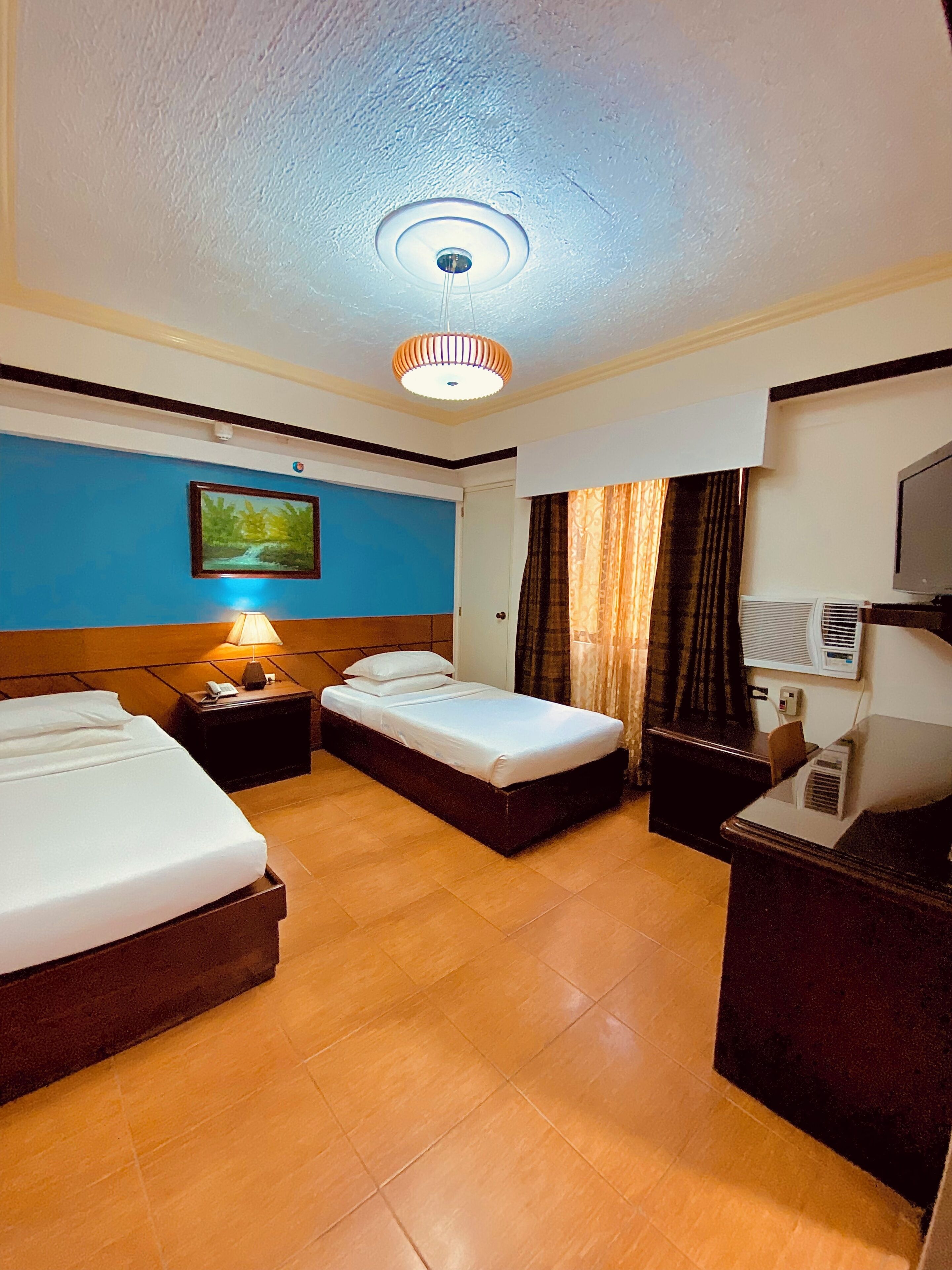 standard double room | desk, iron/ironing board, cots/infant beds, free wifi