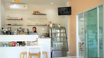 Coffee shop
