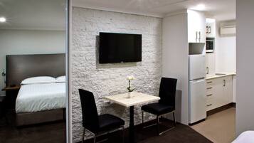 Deluxe-Studio | Bügeleisen/Bügelbrett, kostenlose Babybetten, kostenloses WLAN