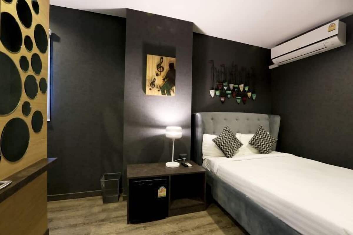 In-room safe, blackout drapes, WiFi (free), individually decorated
