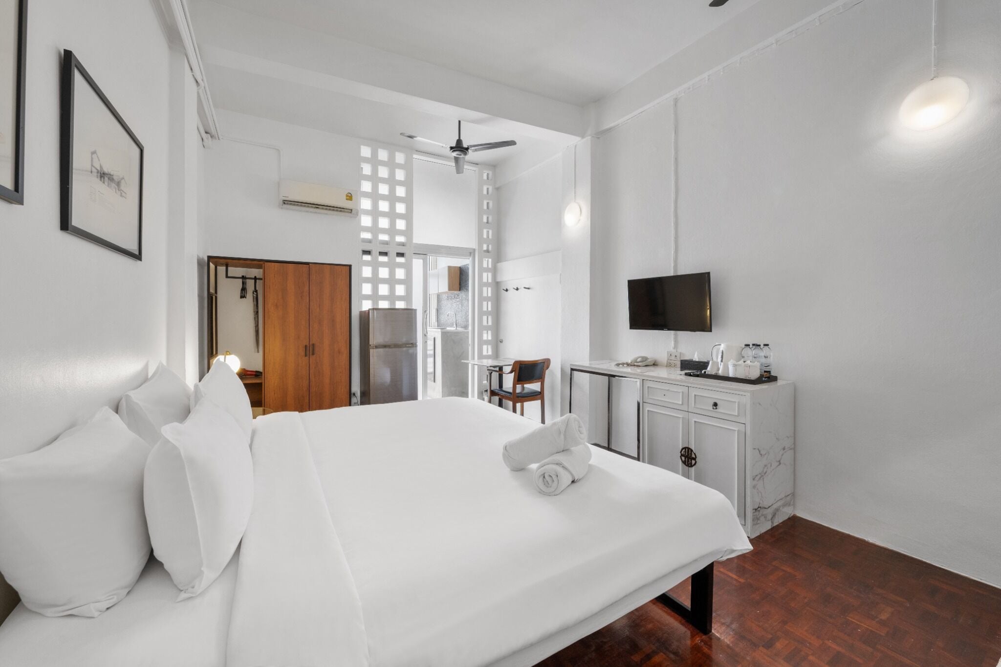 Superior Double Room | In-room safe, blackout drapes, soundproofing, free WiFi