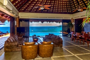 Sala de estar en el lobby