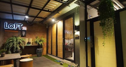 Loft 21 Apartment Romklao