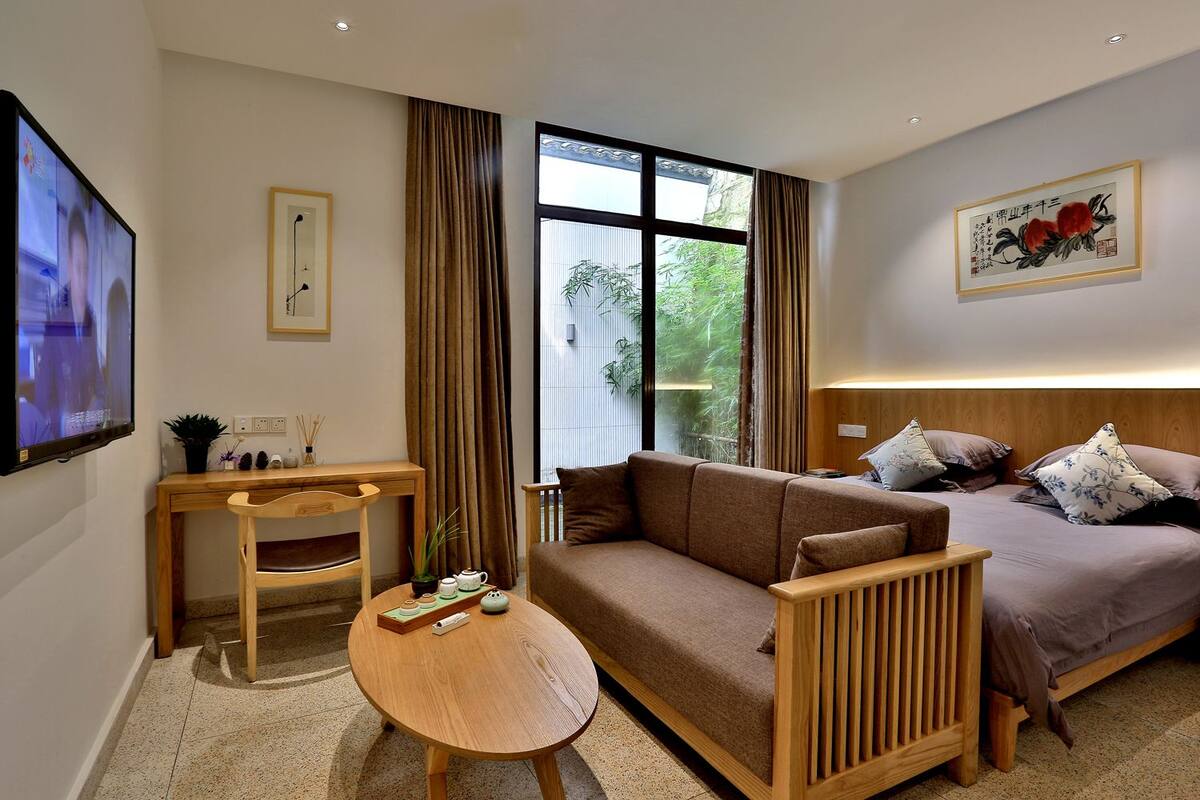 Quarto casal superior (ZHU YUAN) | Roupas de cama premium, individualmente decorados, escrivaninha