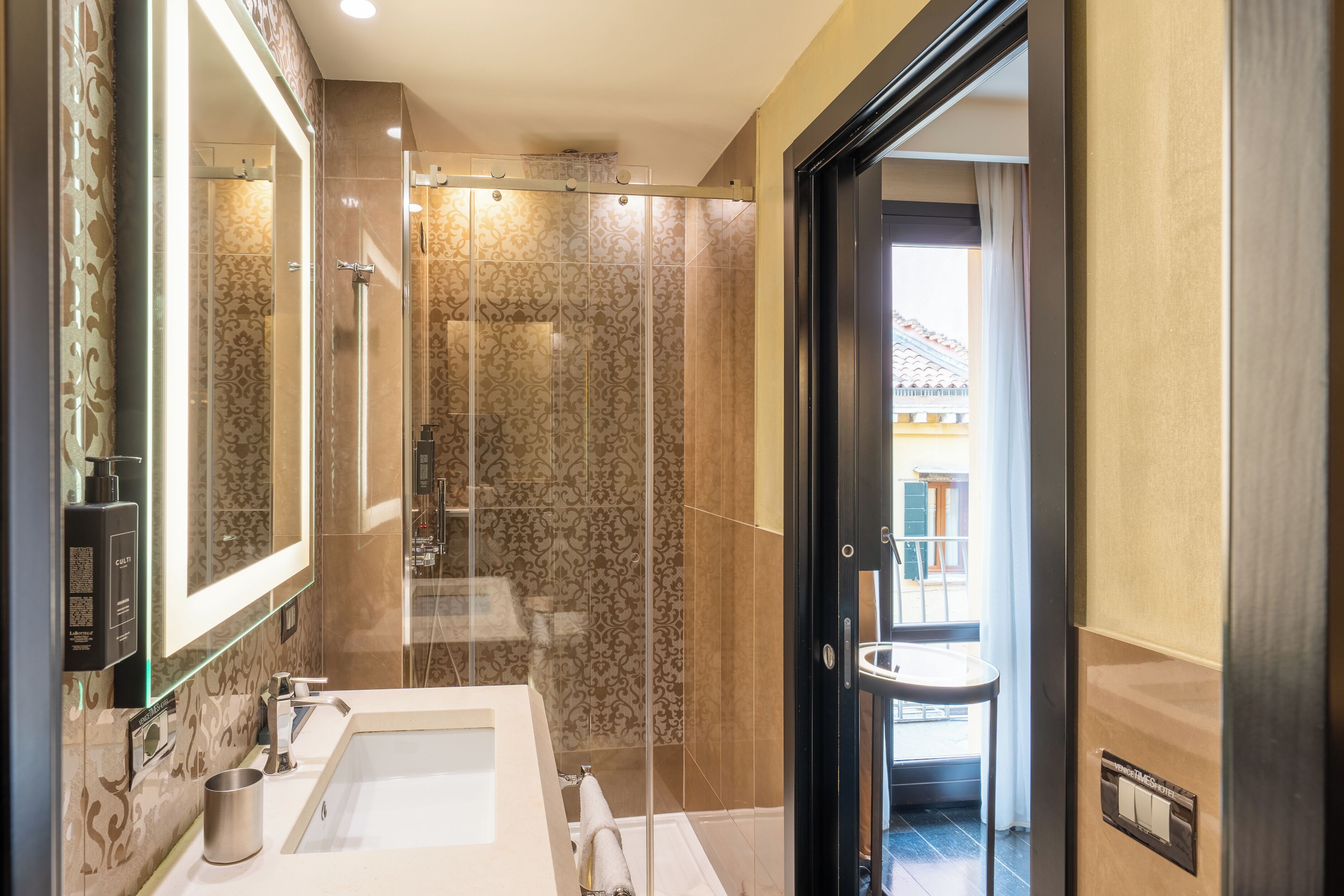 superior double room | bathroom | shower, free toiletries, hair dryer, towels