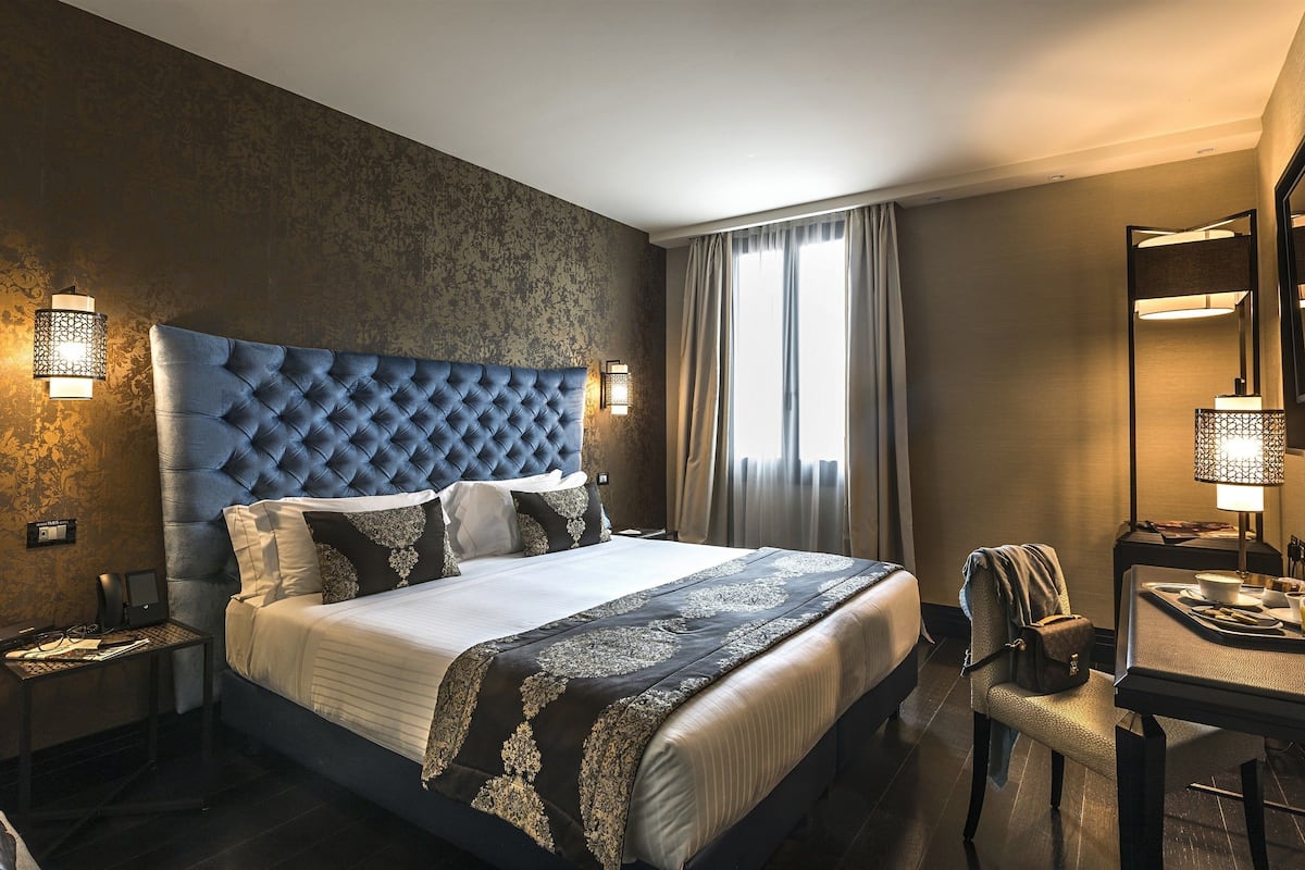 1 bedroom, premium bedding, down duvets, in-room safe