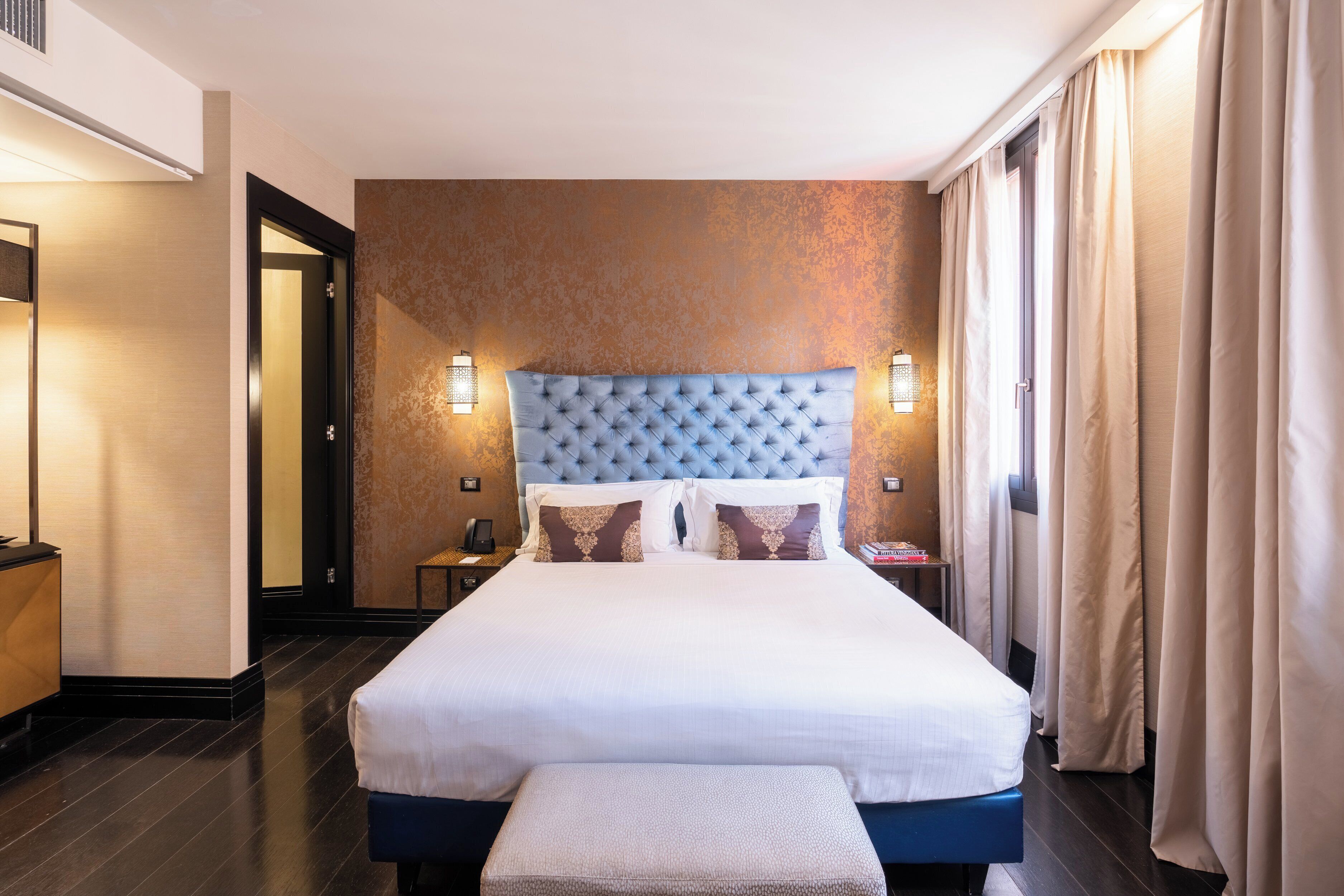 Premium Room, 1 King Bed with Sofa bed | Premium bedding, down comforters, in-room safe, blackout drapes