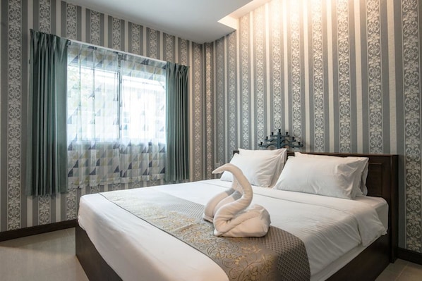 Deluxe Room | Rollaway beds, free WiFi - Sunday J Resort & Restaurant (Chonburi)