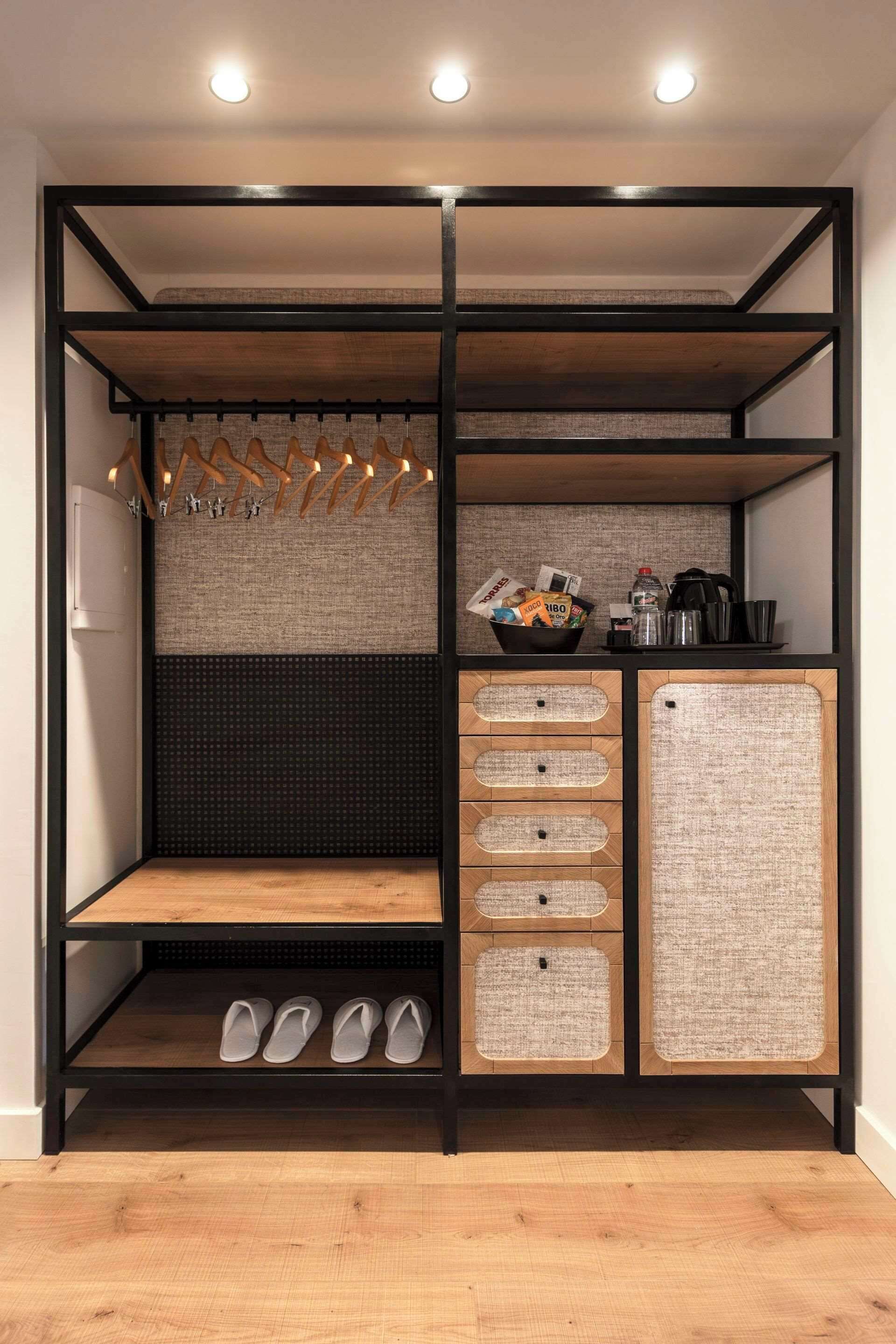 Hypoallergeen beddengoed, een minibar, een kluis op de kamer, een bureau