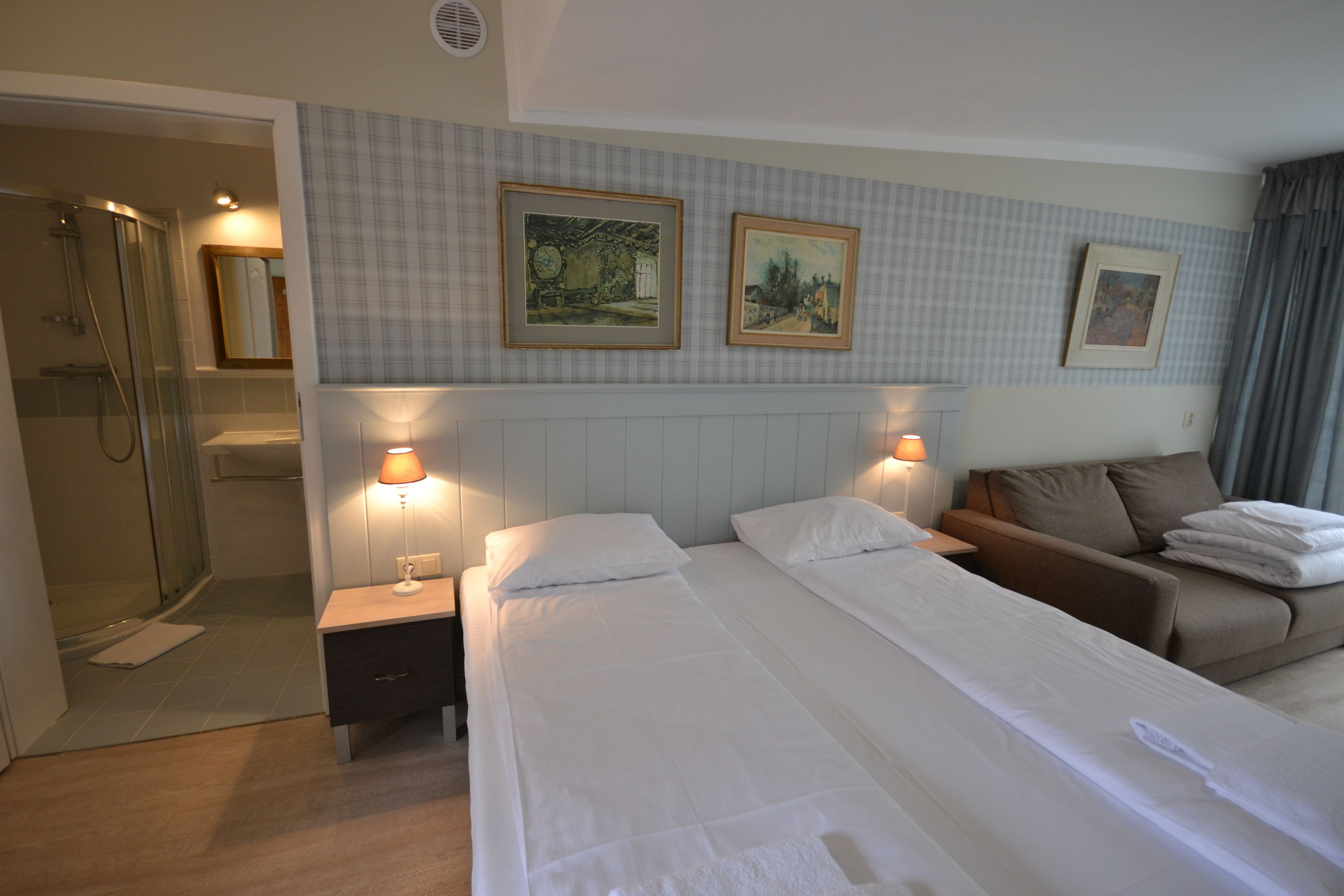 luxury double room | in-room safe, desk, soundproofing, cots/infant beds