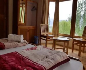 Phòng đôi Deluxe, 1 phòng ngủ | Truy cập Internet không dây miễn phí, bộ trải giường