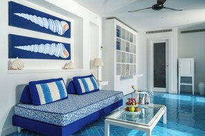 Studio Suite, Private Pool, Sea View (Maritè)