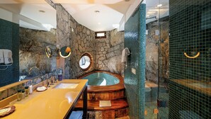 Studiosuite, privat basseng, sjøutsikt (Maritè) | Bad