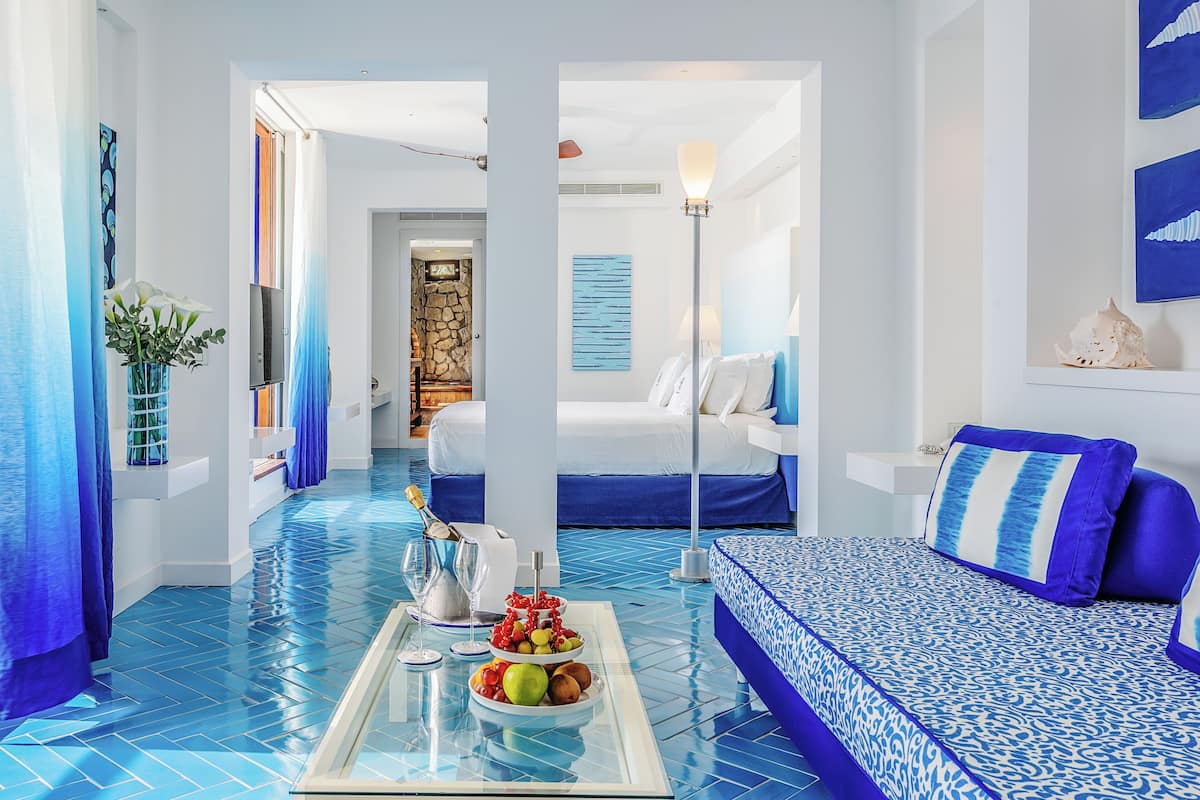 Suite estudio, alberca privada, vista al mar (Maritè) | Ropa de cama hipoalergénica y minibar