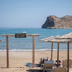 Private beach, free beach shuttle, sun loungers, beach umbrellas