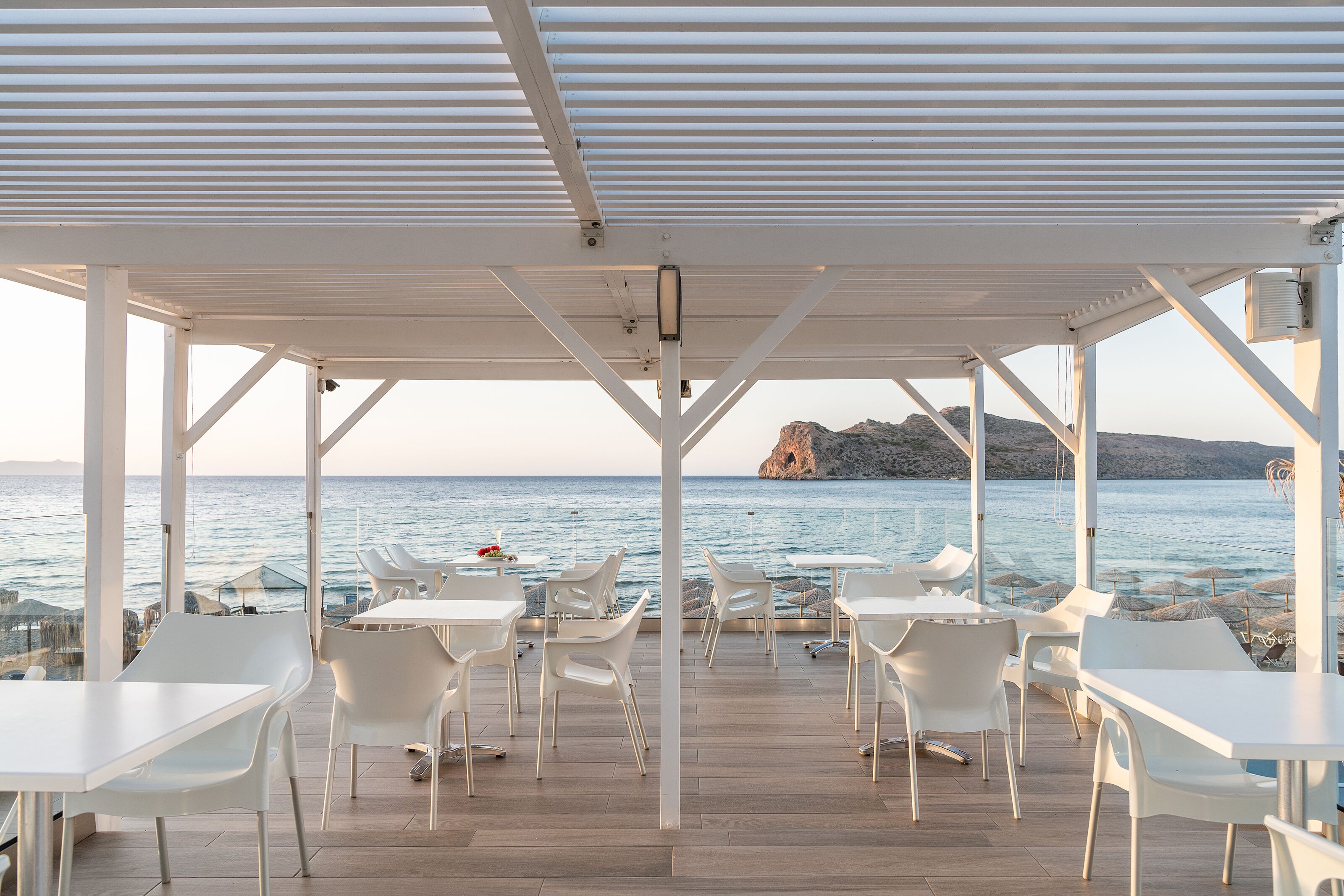Mittagessen, Abendessen, internationale Küche, Blick auf den Strand 