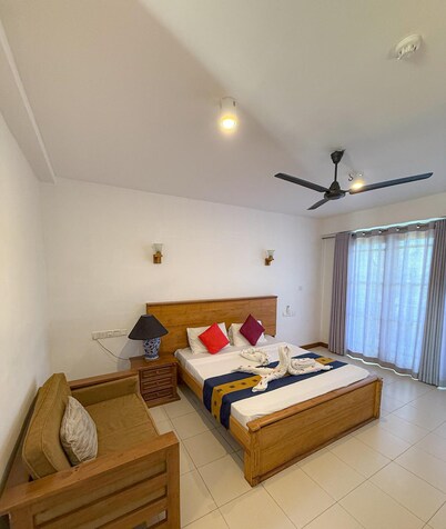 Serendib Beach Resort