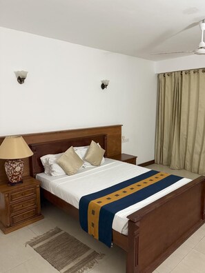 Room - Serendib Beach Resort (Induruwa)