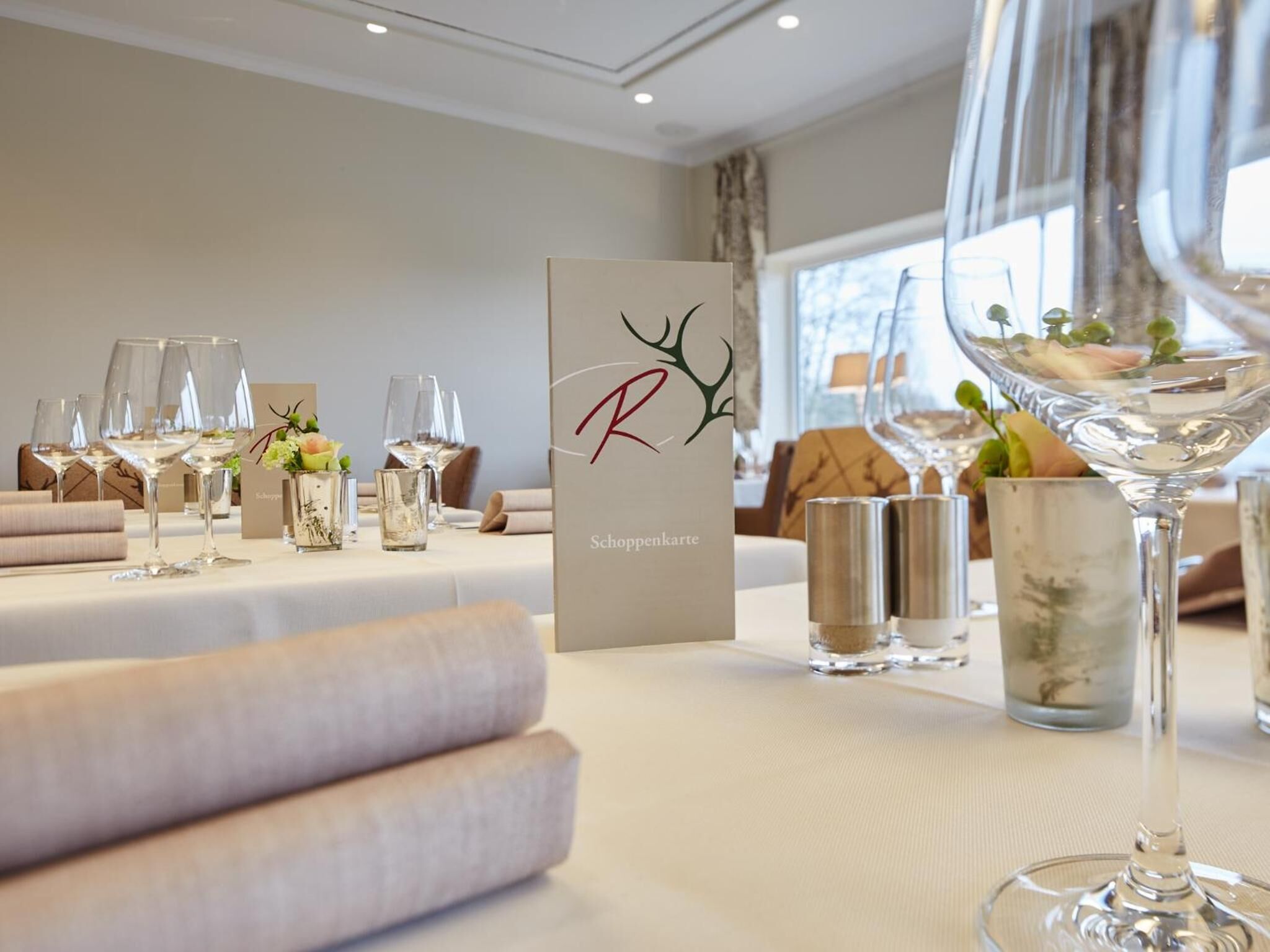 lunch and dinner served, regional cuisine