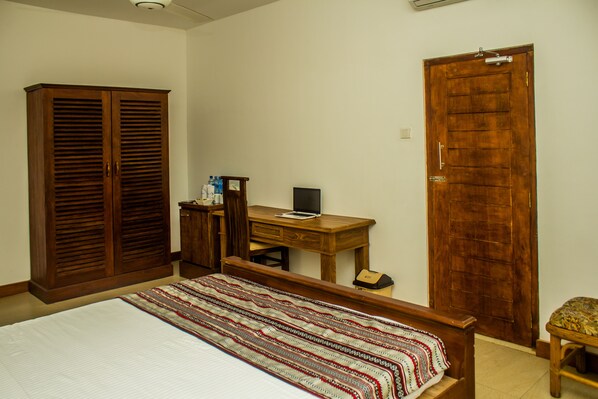 Room - Serendib Beach Hotel (Induruwa)