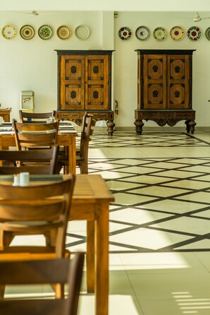 Hallway - Serendib Beach Hotel (Induruwa)
