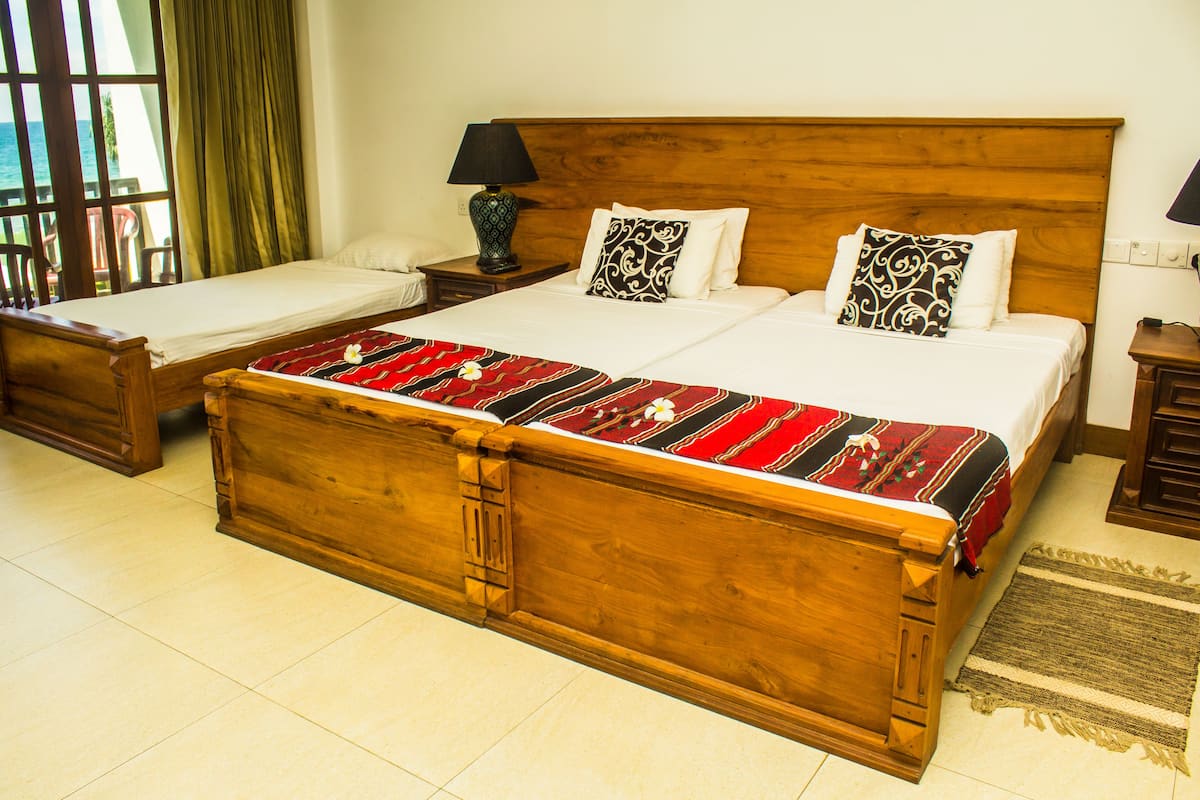 Minibar, in-room safe, desk, soundproofing