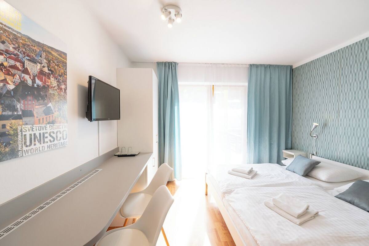 Deluxe-Doppelzimmer, 1 Schlafzimmer, Terrasse, Poolseite