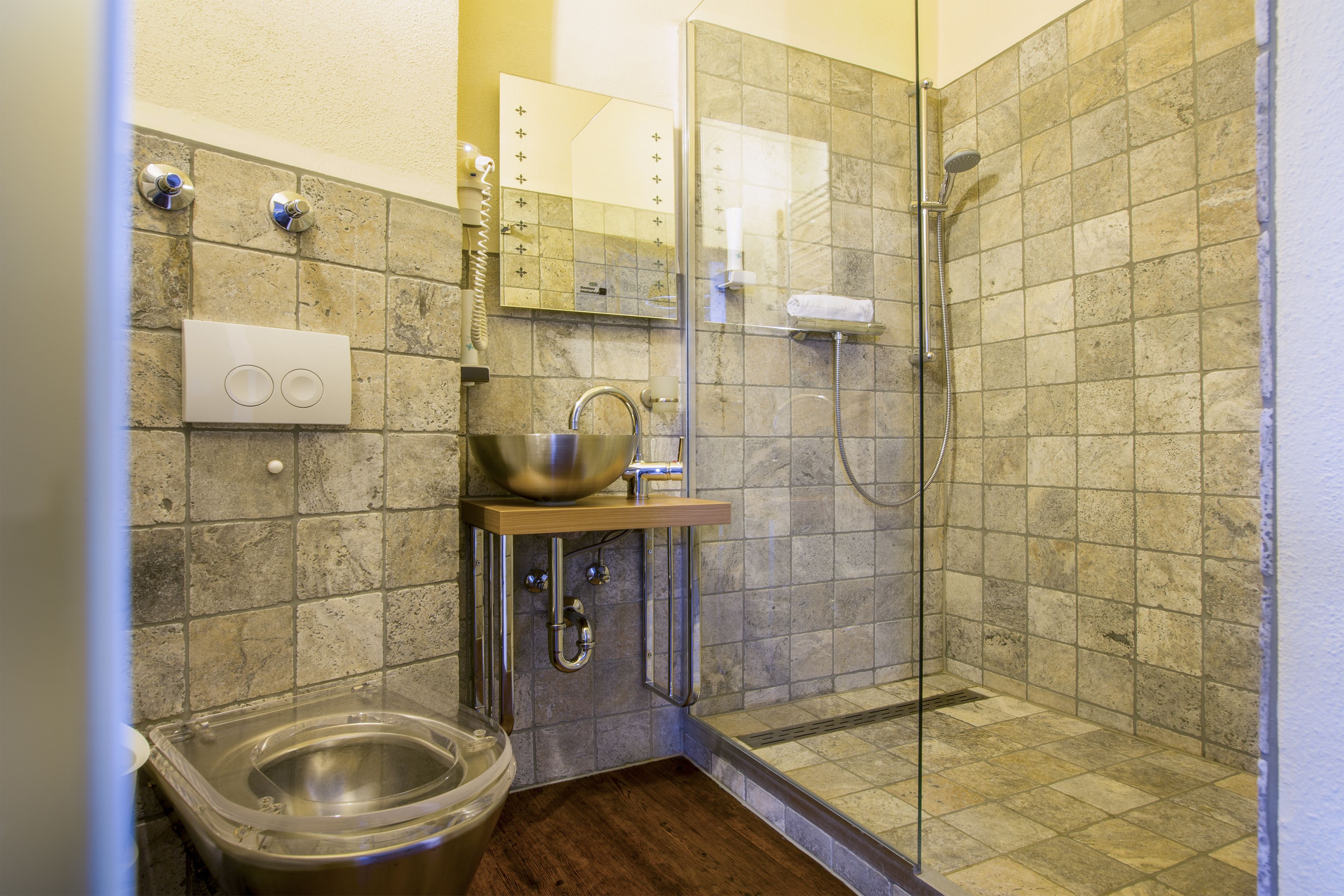 comfort double room | bathroom | shower, free toiletries, hair dryer, towels