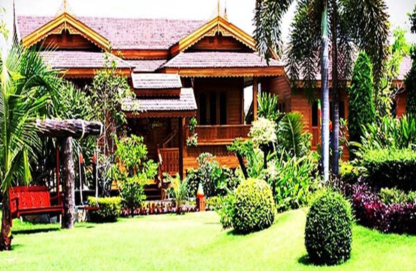 บริเวณภายนอก